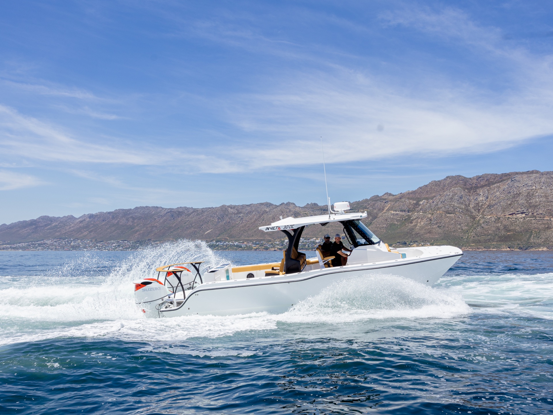 Invicta 30 OC Professional Shot 4